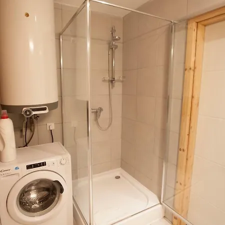 Wooden Decorated Near River And Central Bus Station Appartement Prague